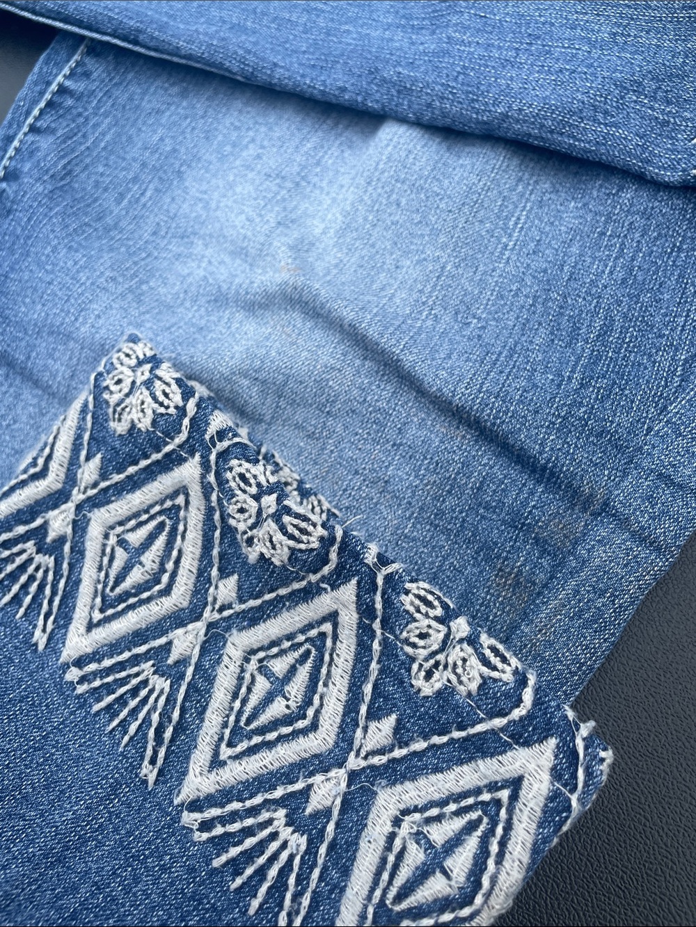Massini Embroidered Denim skinny jeans size 14 - Picture 3 of 3